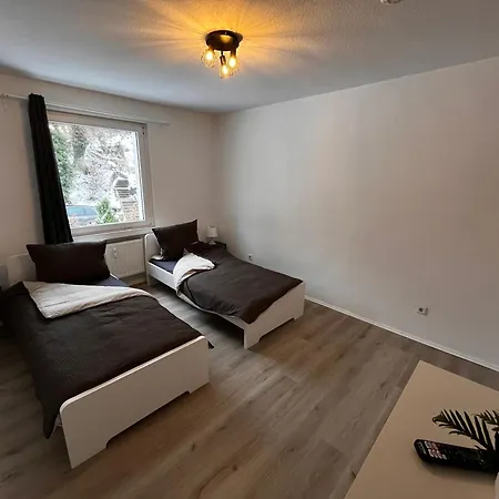 Tolle Monteursunterkunft Fuer 6 Personen Ennepetal